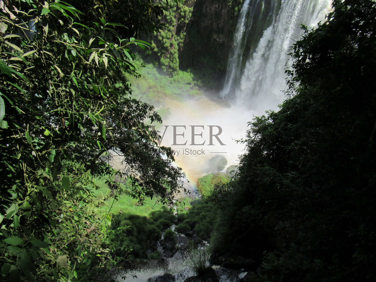 伊瓜苏公园的瀑布照片摄影图片