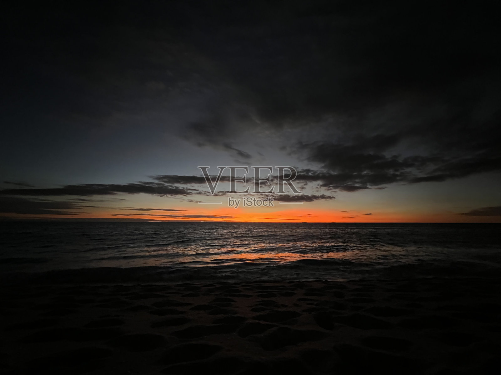 西澳大利亚印度洋上的日落照片摄影图片