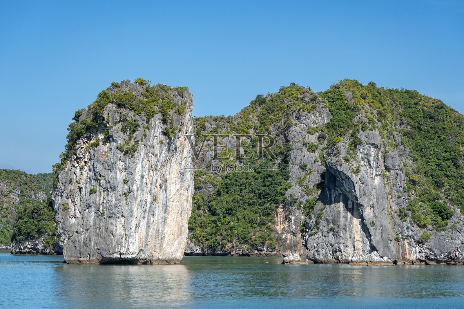 令人惊叹的兰哈和下龙湾通过东南亚越南猫巴岛的热带天堂进入照片摄影图片