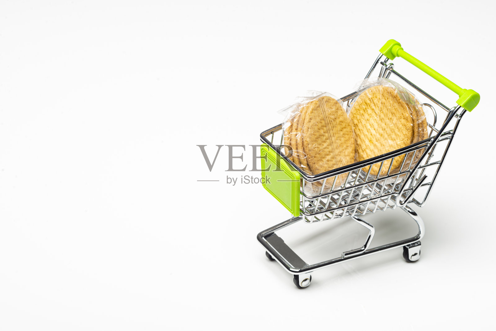 购物车里的饼干照片摄影图片