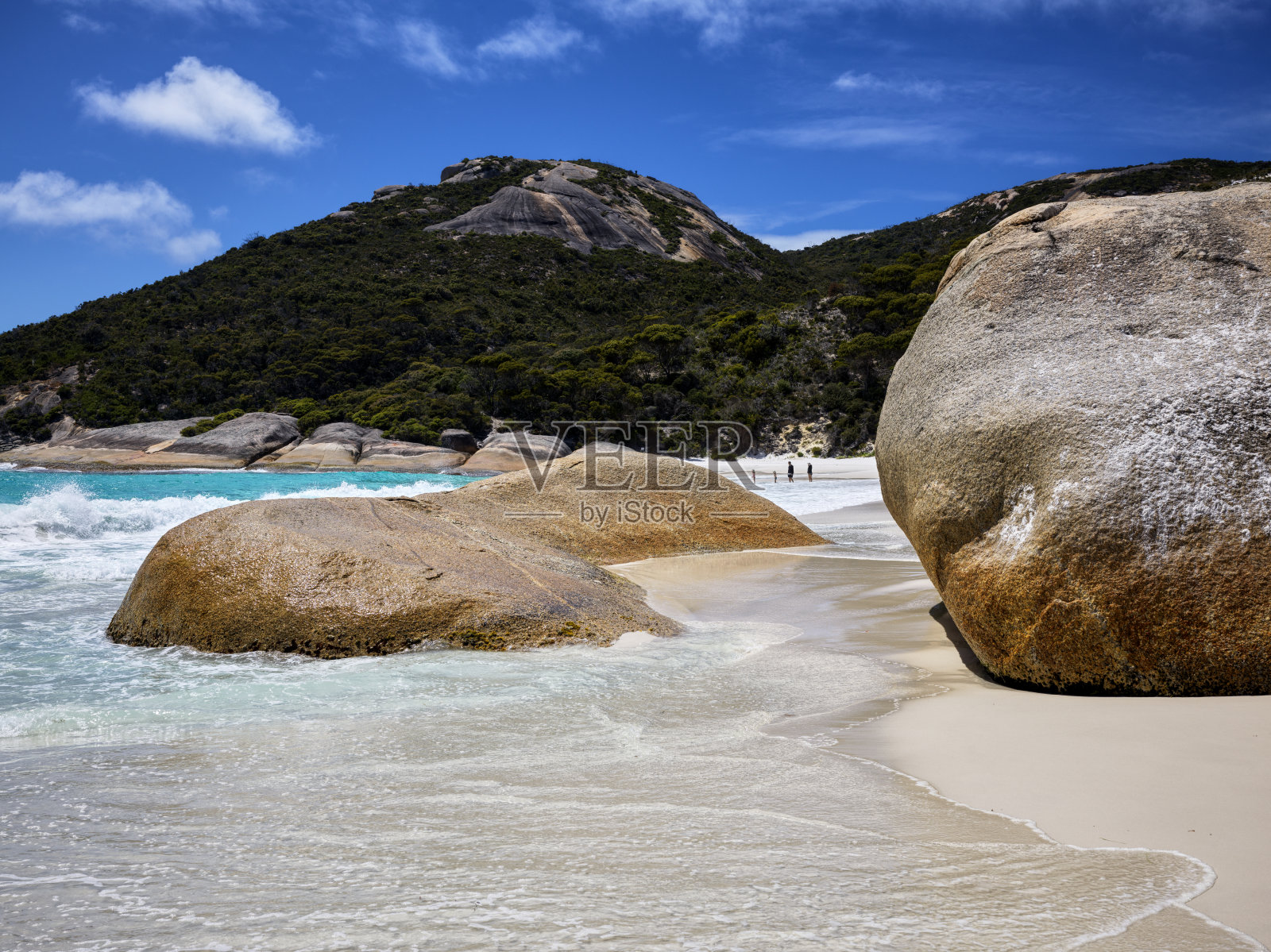 西澳大利亚奥尔巴尼，小海滩，沙滩上的花岗岩巨石照片摄影图片