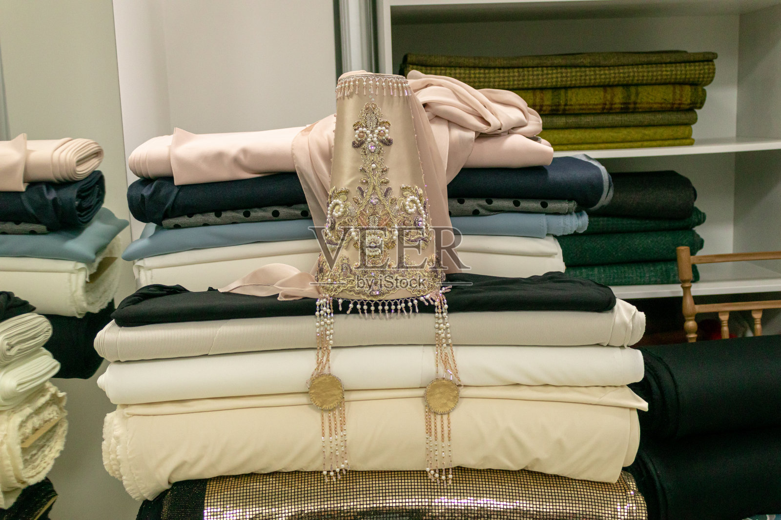 裁剪用的折叠织物照片摄影图片