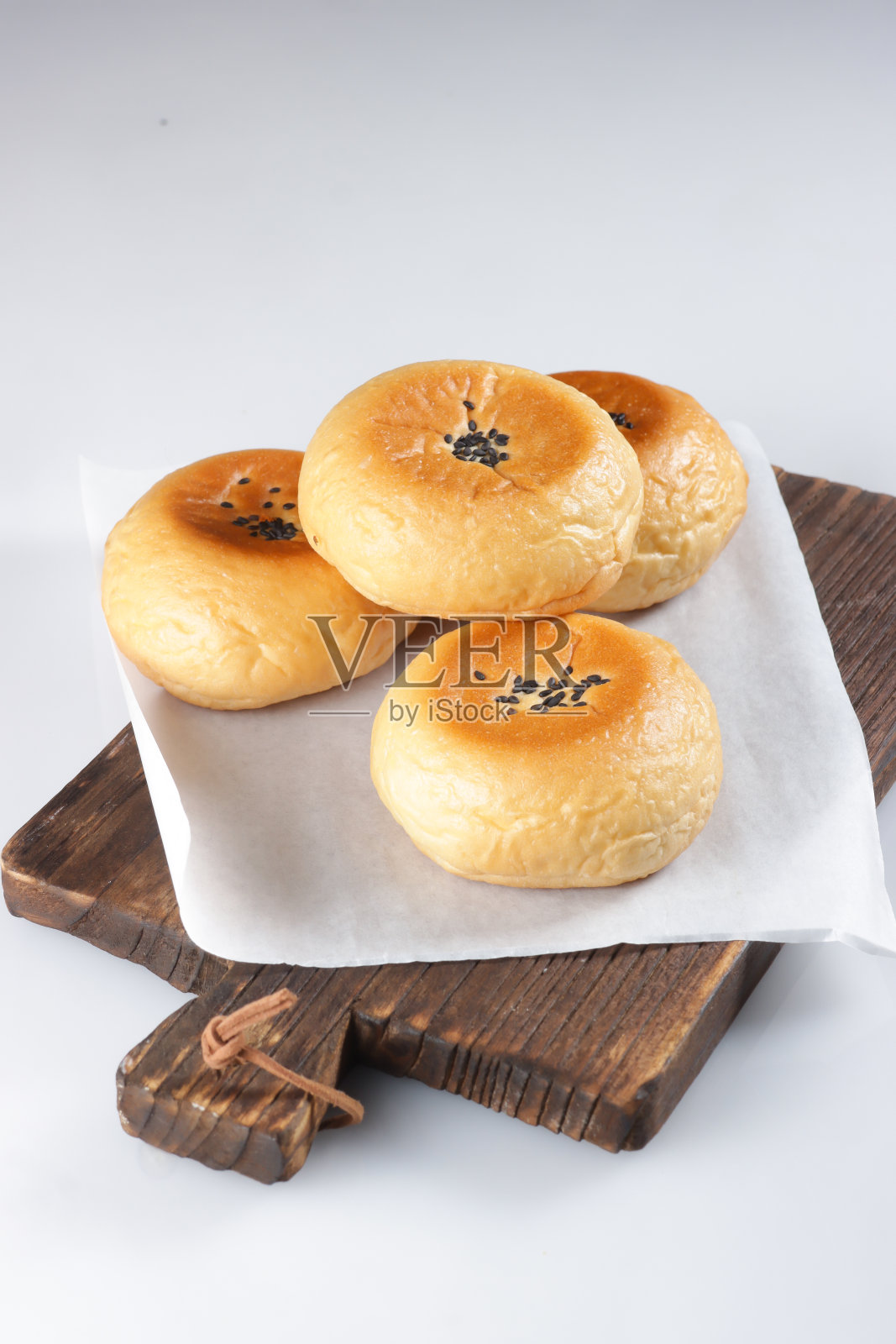 日本红豆面包。照片摄影图片