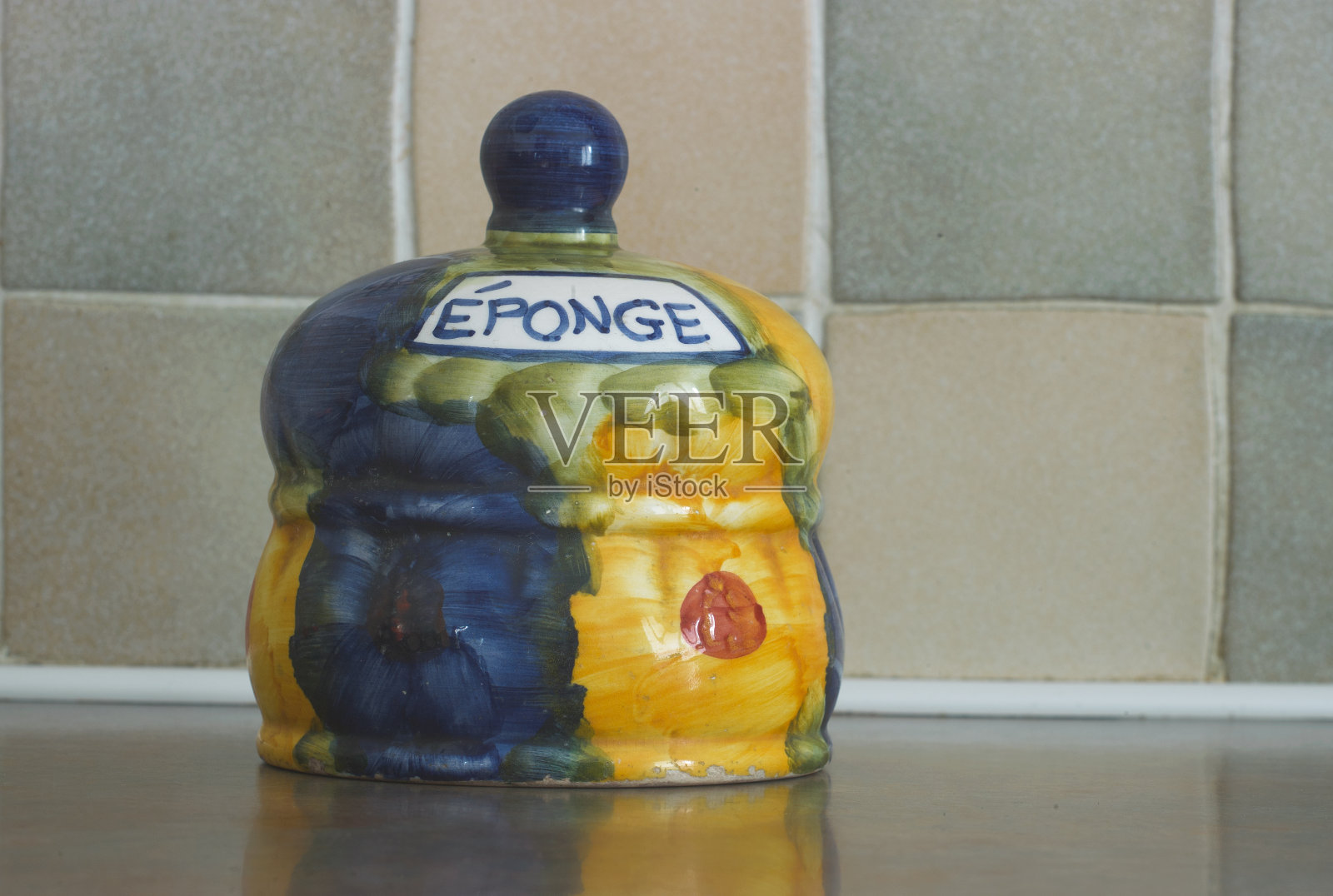 陶土，陶罐，厨房装饰。照片摄影图片