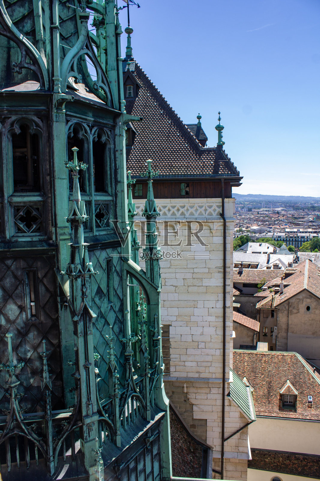 瑞士日内瓦圣皮埃尔大教堂塔楼的细节照片摄影图片