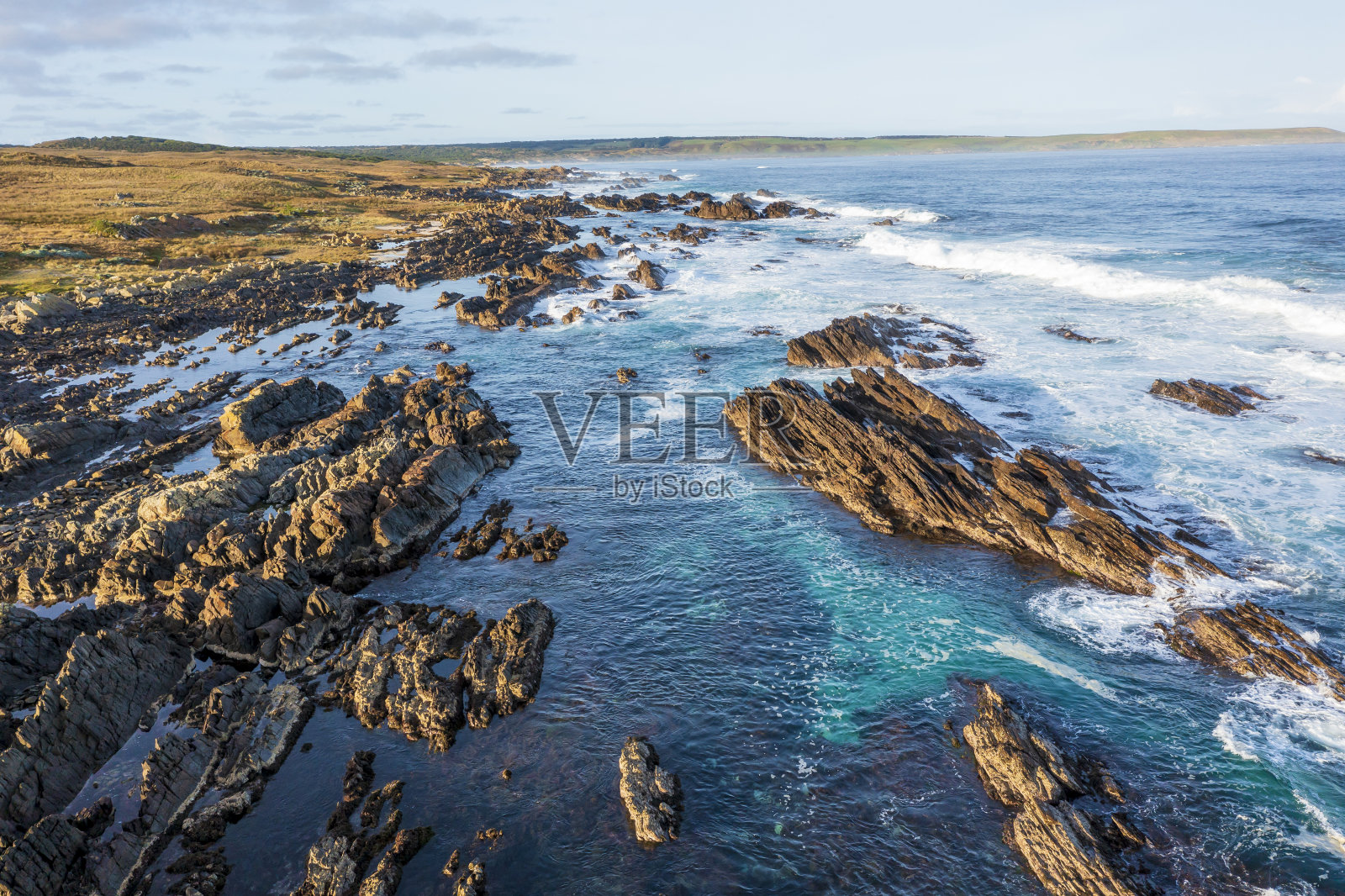 国王岛斯托克斯角海岸线的无人机航拍照片照片摄影图片