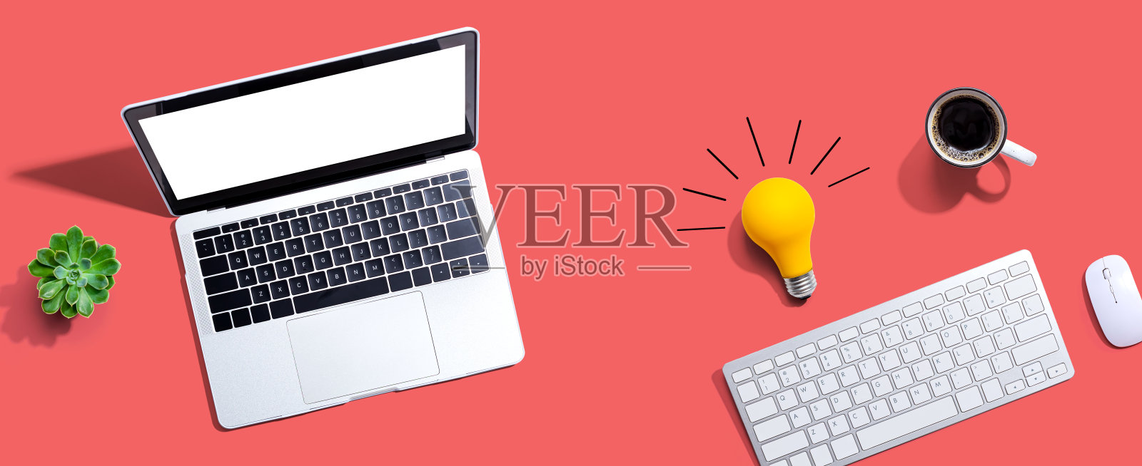 有灯泡的电脑照片摄影图片