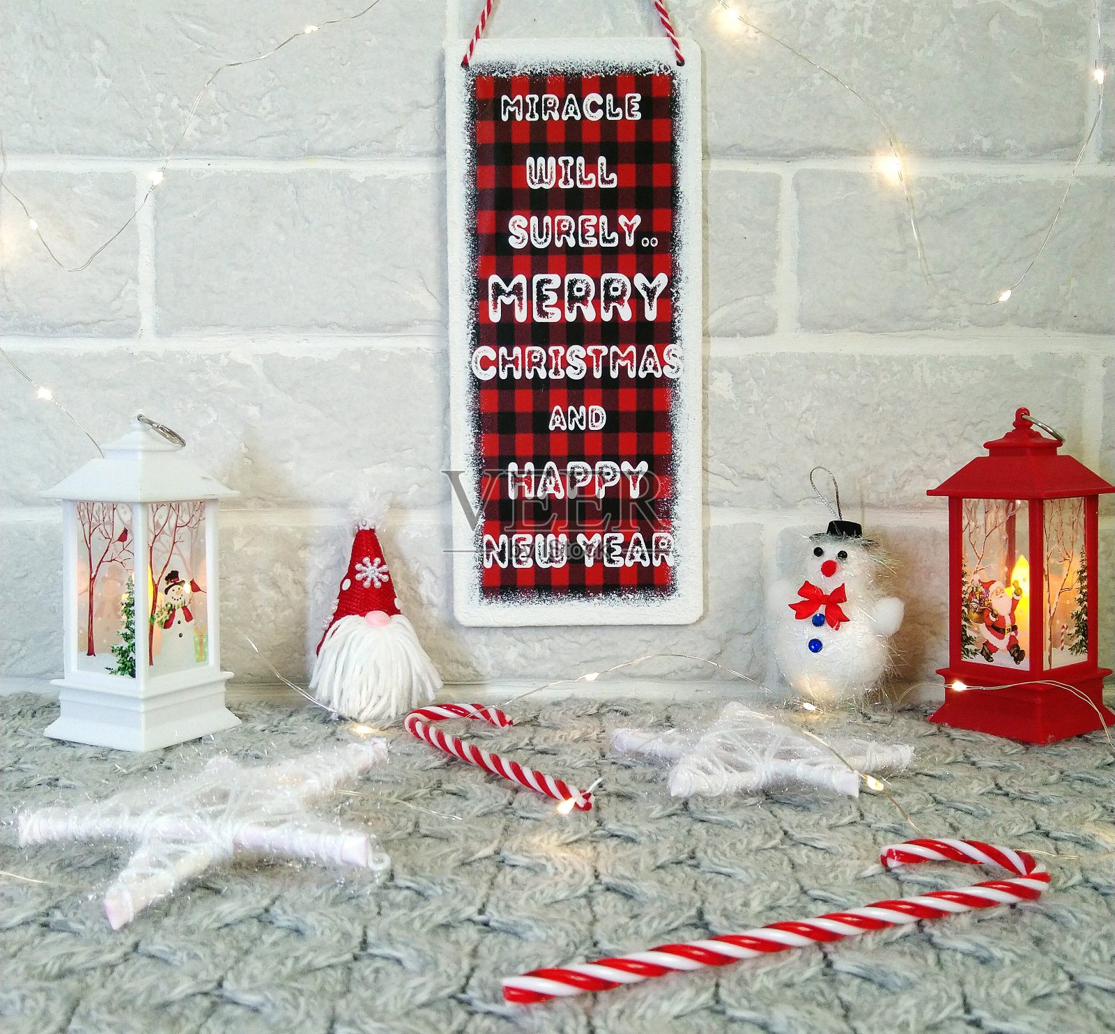 圣诞作文与新年的象征和祝贺板上照片摄影图片