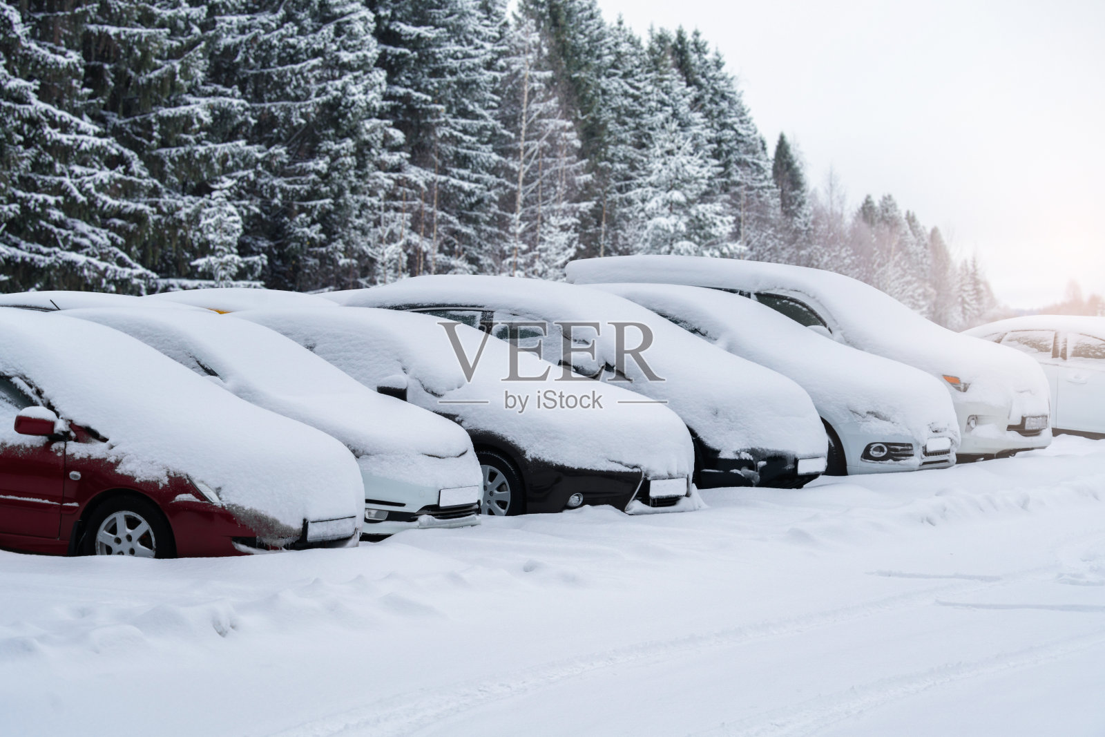外地停车场照片摄影图片