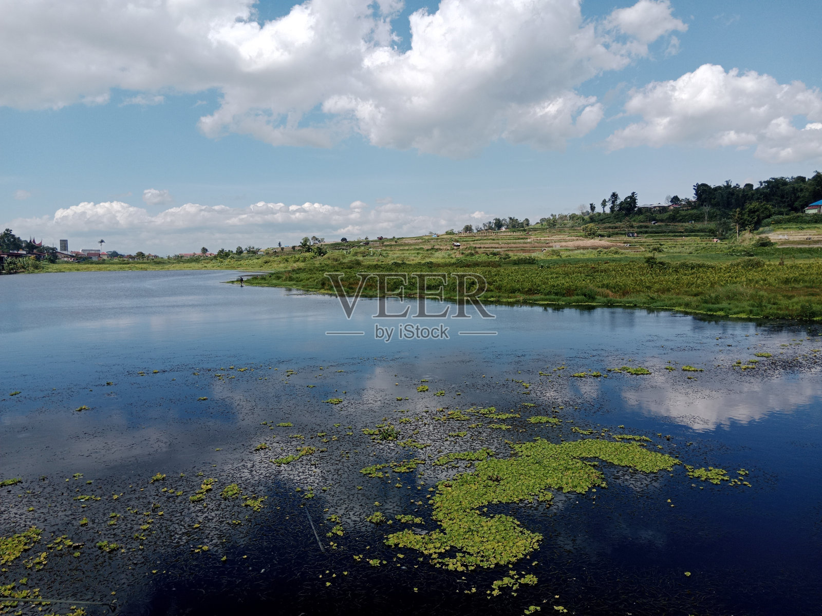 美丽湖泊的景色照片摄影图片