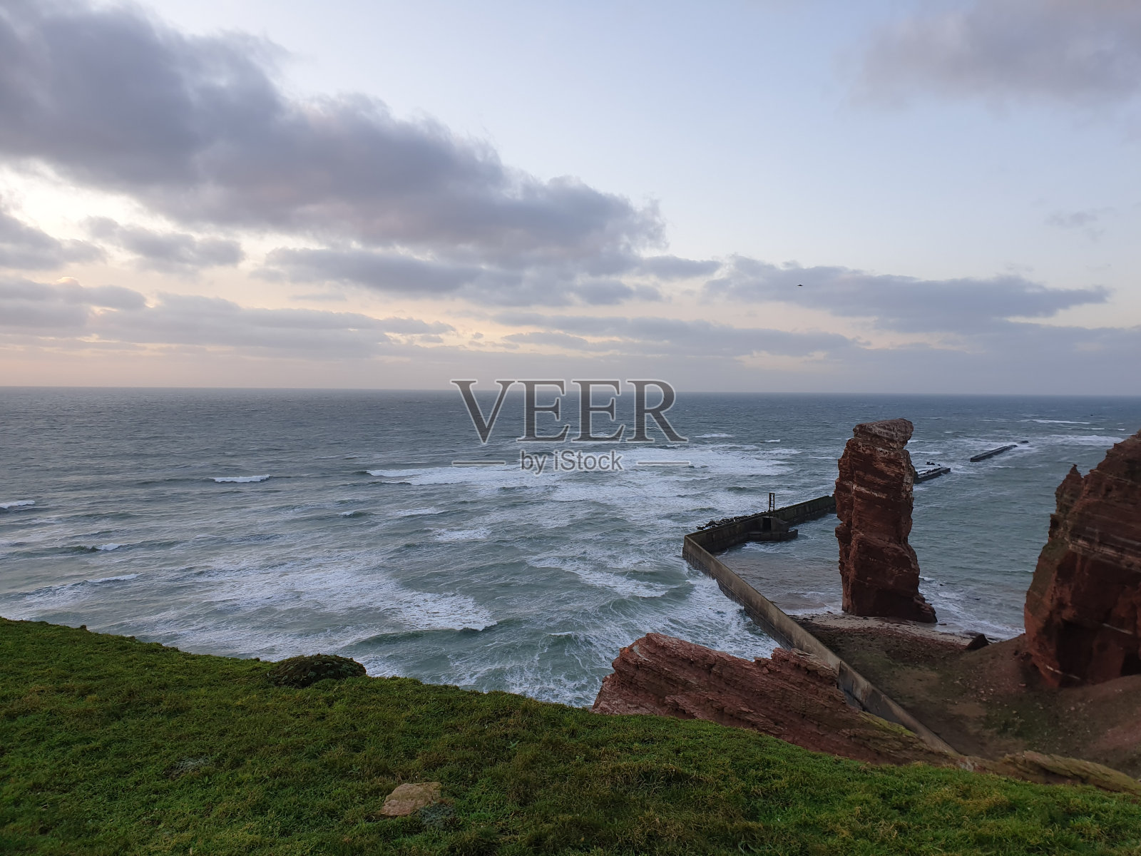 位于北海赫尔戈兰岛的地标性建筑“兰格安娜”照片摄影图片