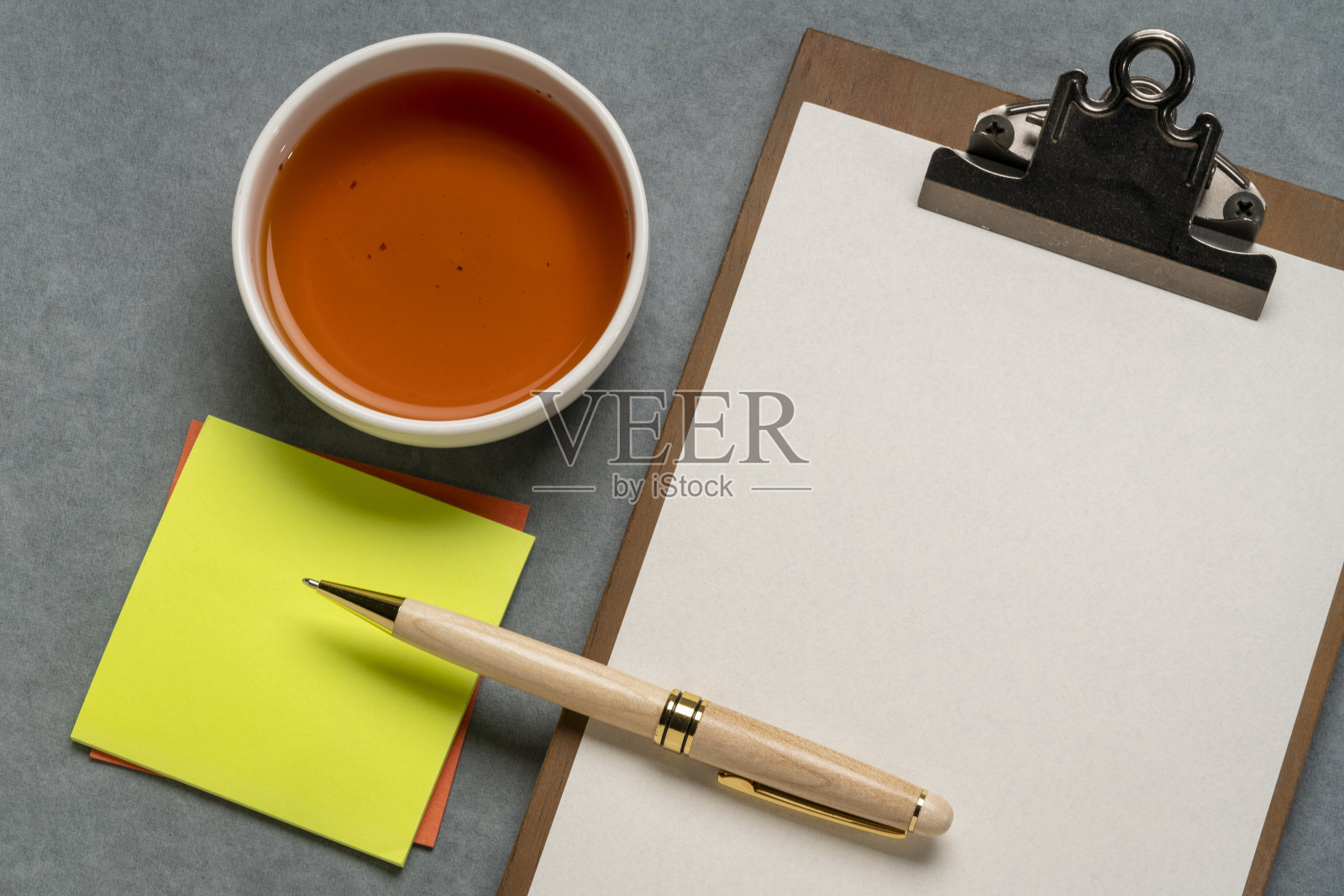 剪贴板与空白纸照片摄影图片