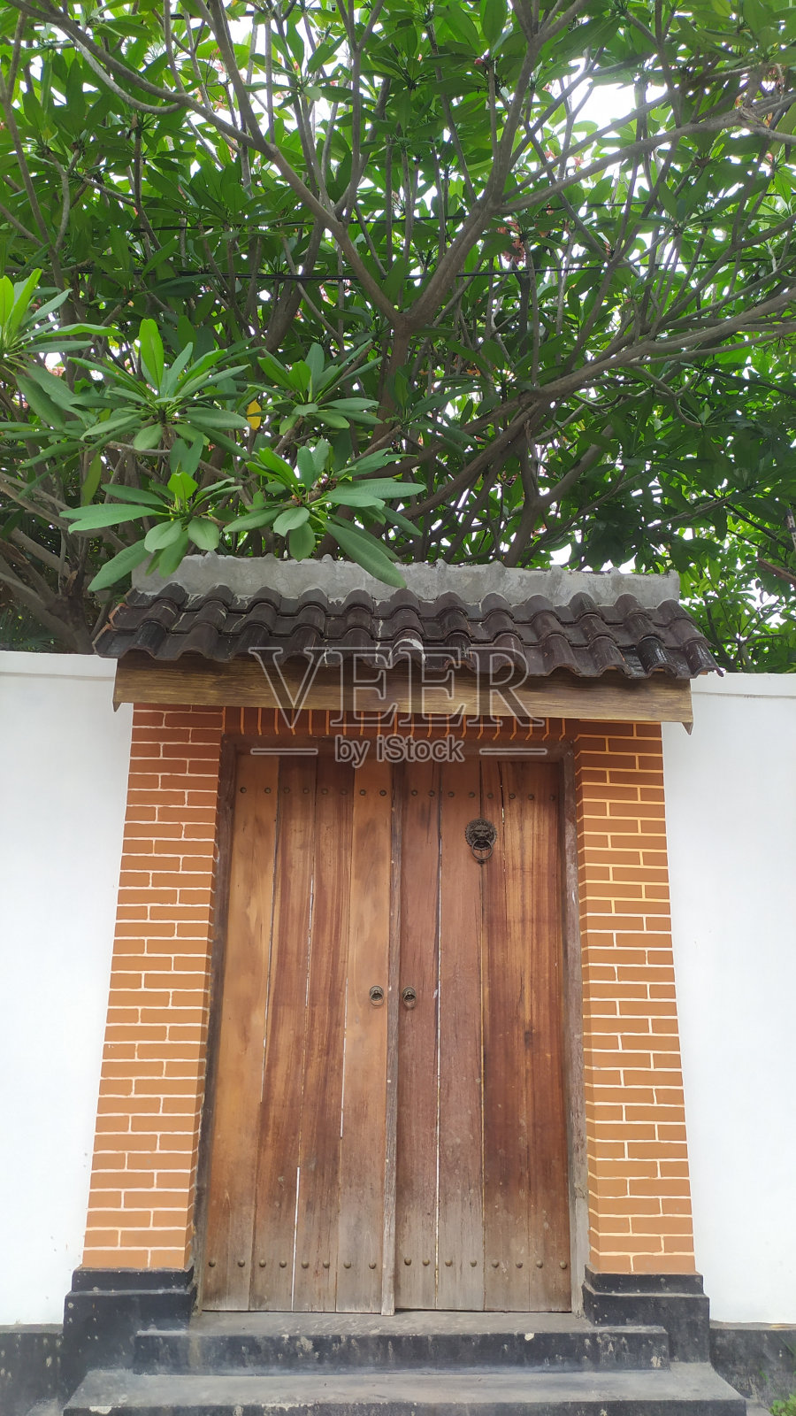 房子的门是老式的照片摄影图片