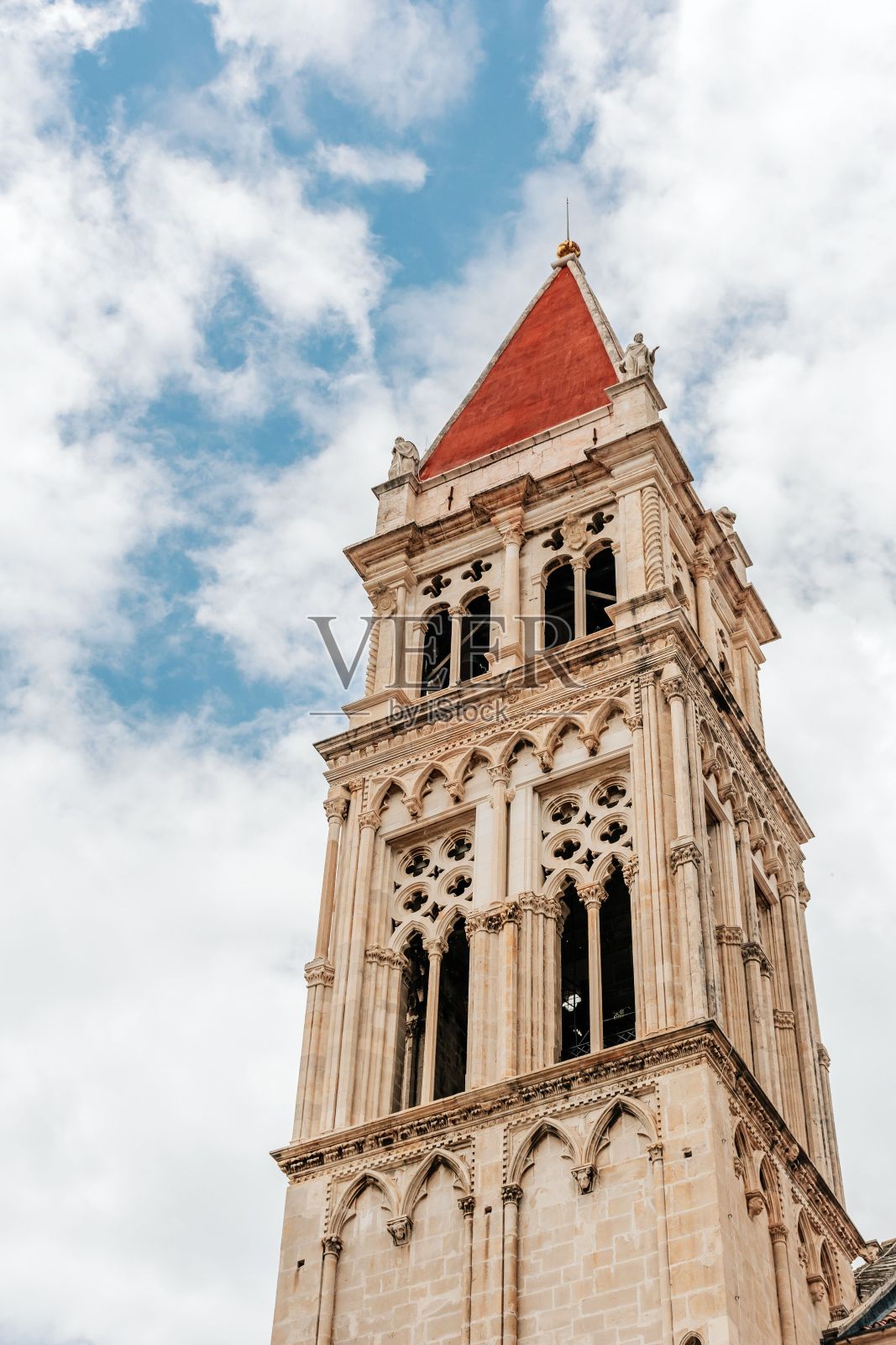 克罗地亚特罗吉尔圣劳伦斯大教堂的美丽景色照片摄影图片