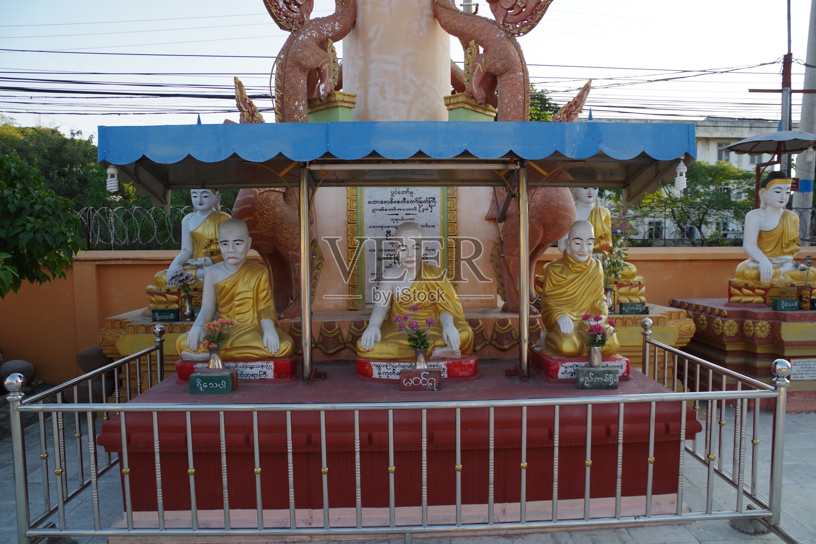 曼德勒的瘦佛塔照片摄影图片