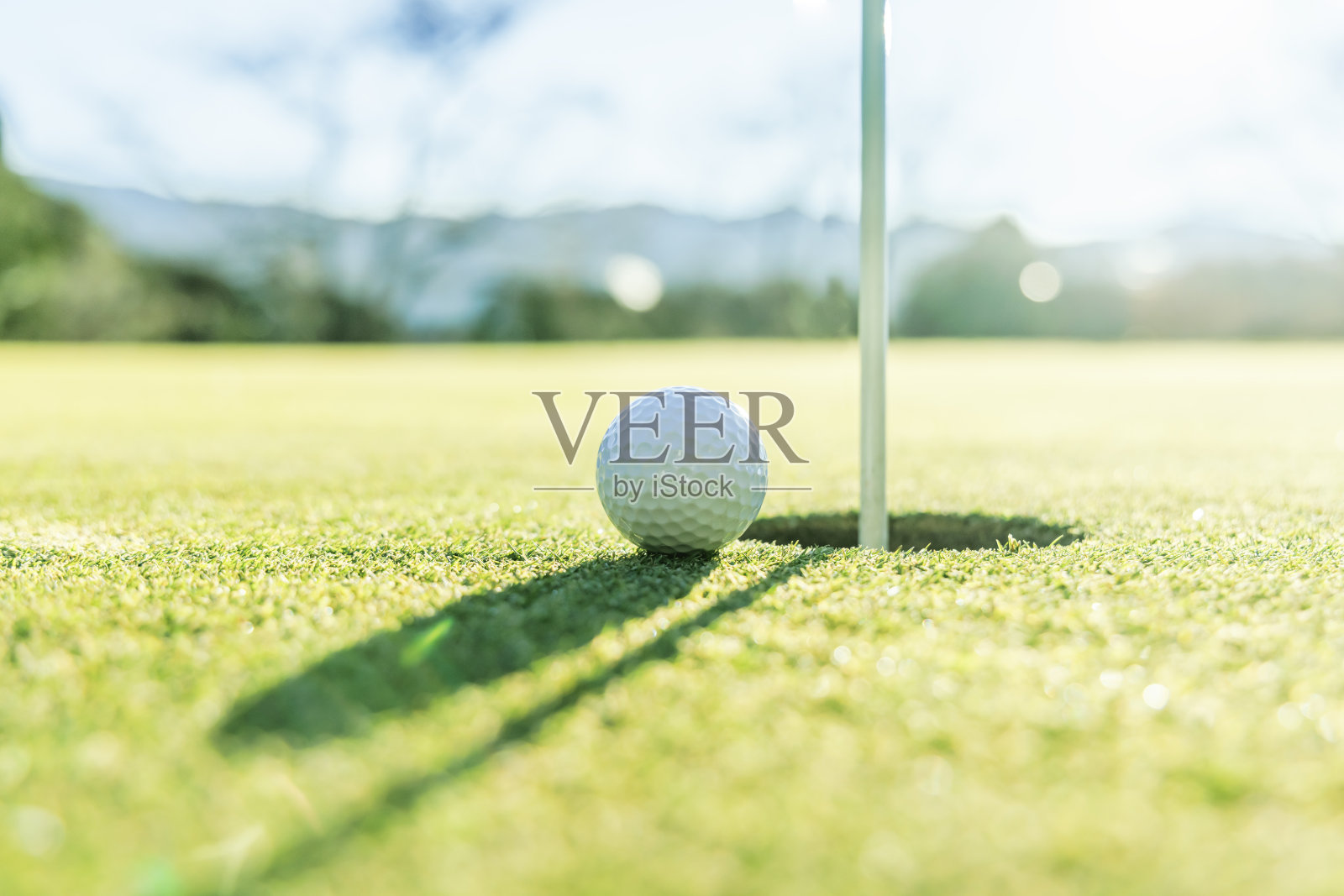 高尔夫球场绿色与美丽的草照片摄影图片