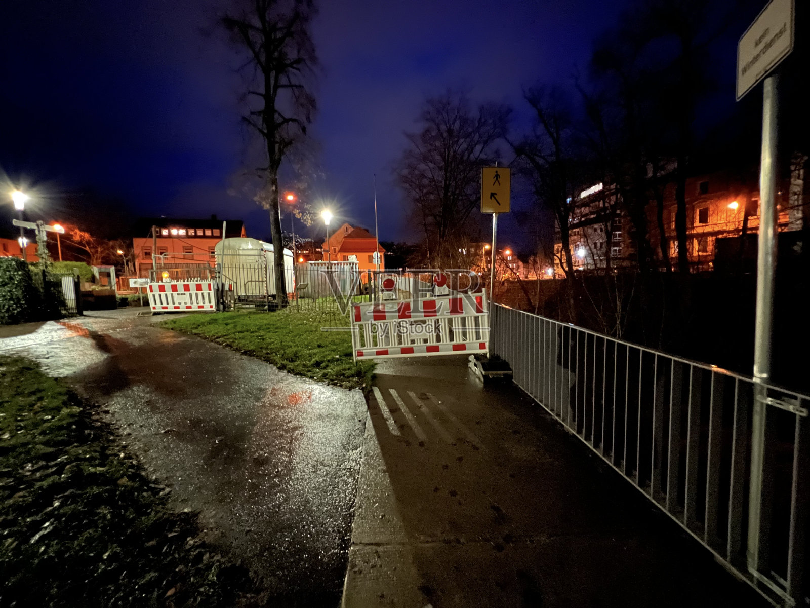 Schwäbisch Gmünd old town - Baden Württemberg - Ostalbkreis - construction site on an roundabout rotary traffic Waldstetter Brücke over the  Josefsbach direction the river Rems照片摄影图片