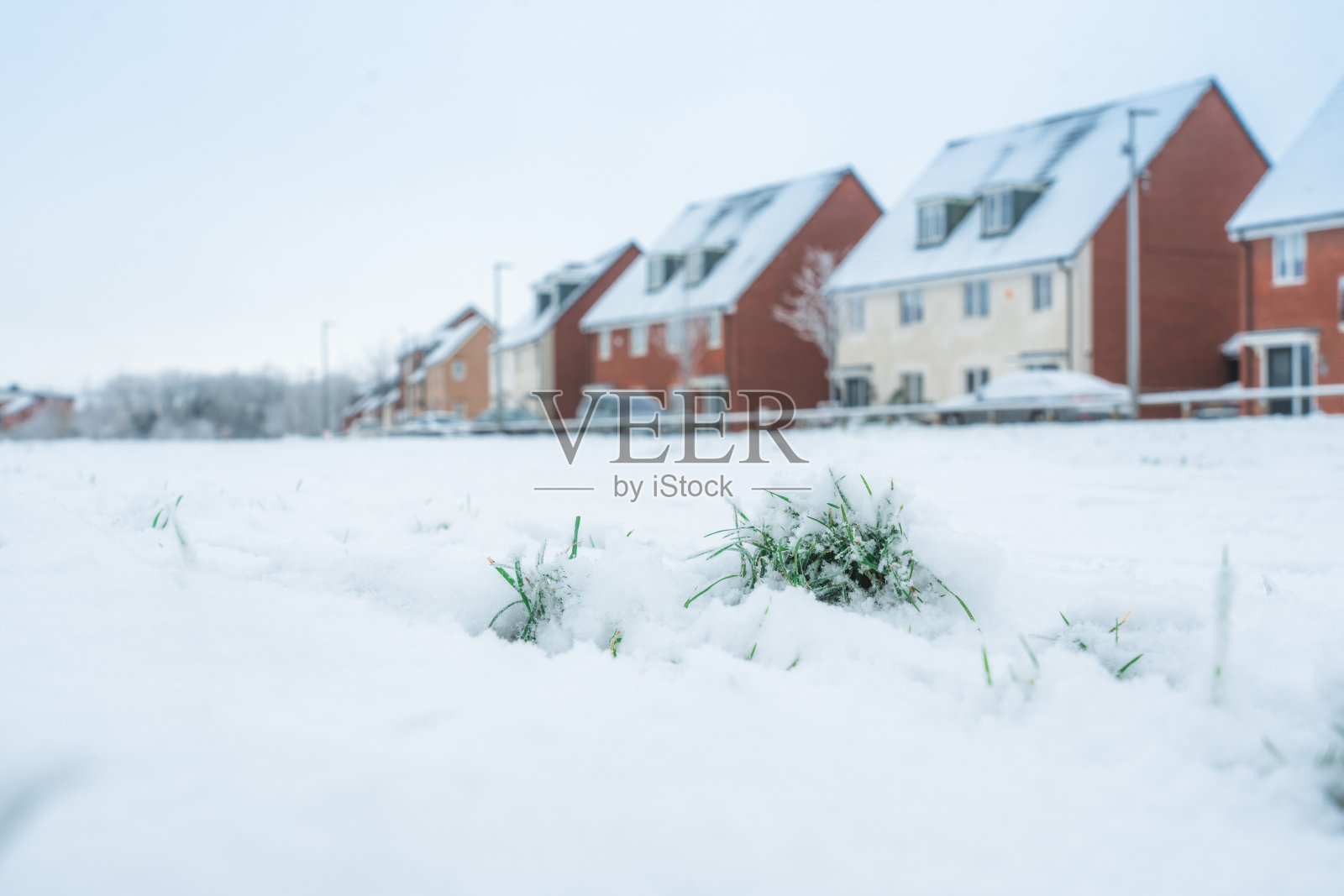 典型的英国郊区冬季降雪照片摄影图片