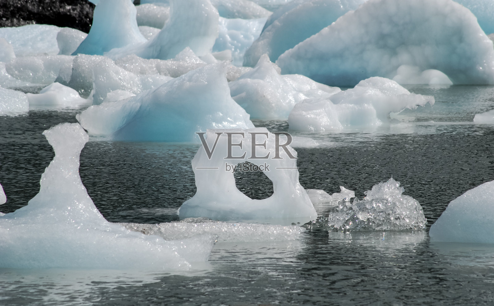 奥内利湖上的冰照片摄影图片