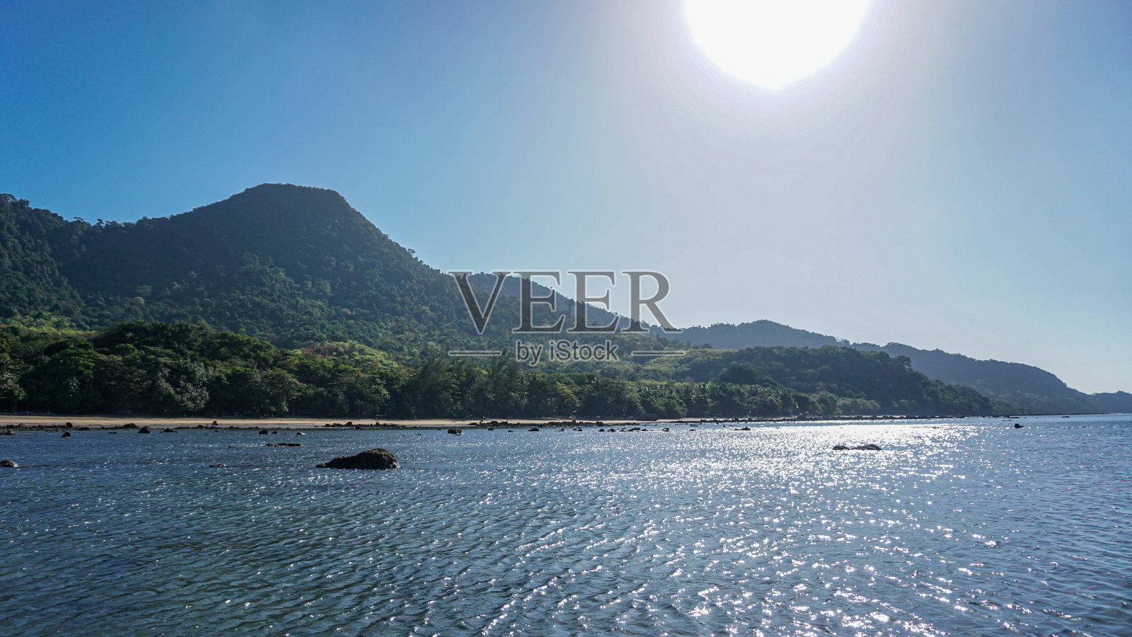 世界闻名的长尾船之旅和冒险。照片摄影图片