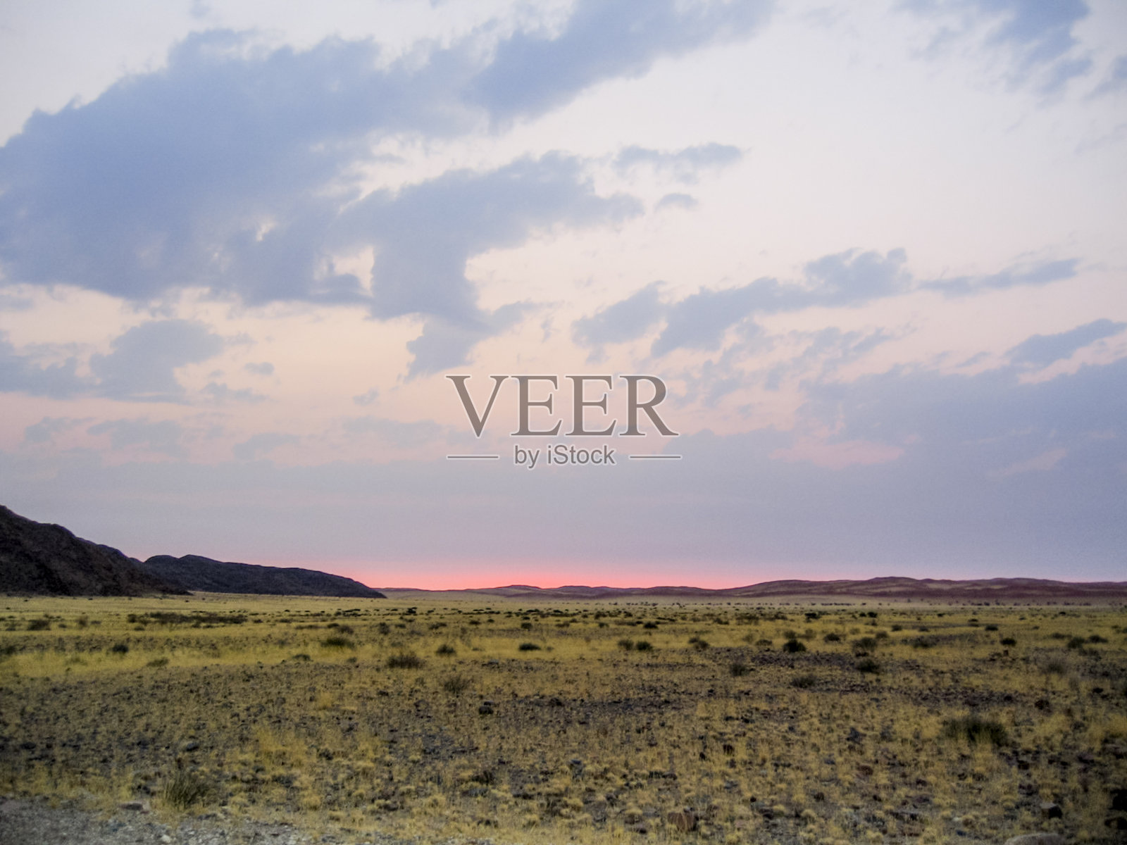 纳米比亚达马拉兰的红山景观照片摄影图片