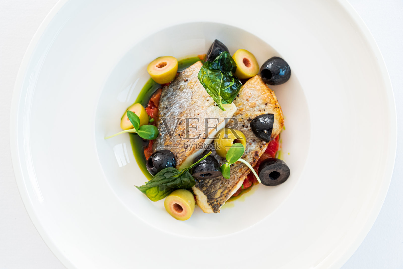 蔬菜鳕鱼照片摄影图片