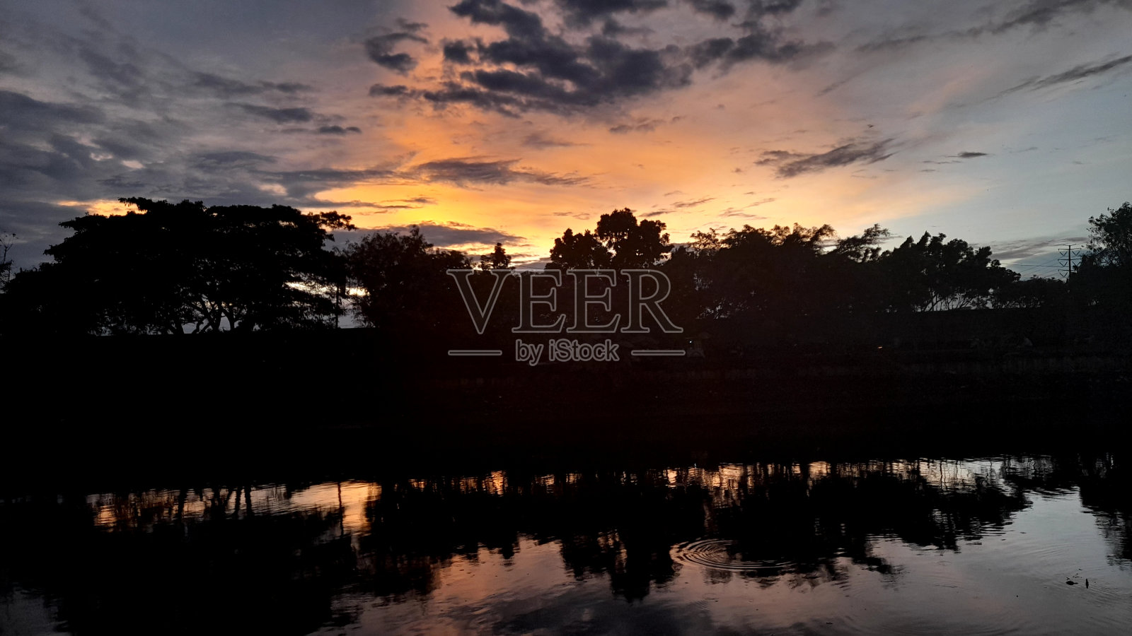 Beautifull日落大道照片摄影图片