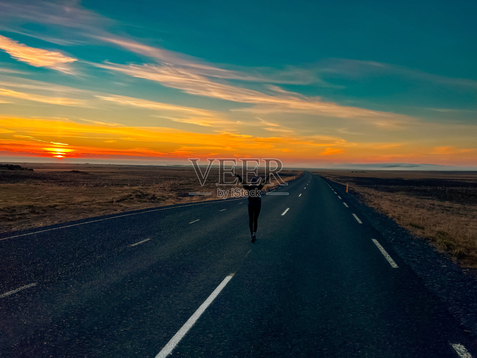 通往日落的路照片摄影图片