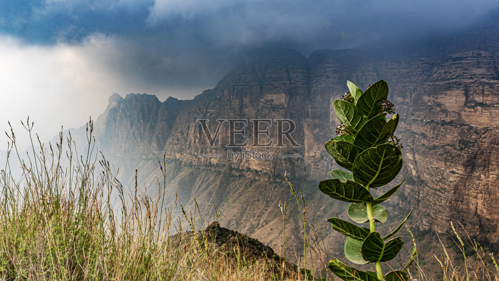 阿卜哈南部的山脉照片摄影图片