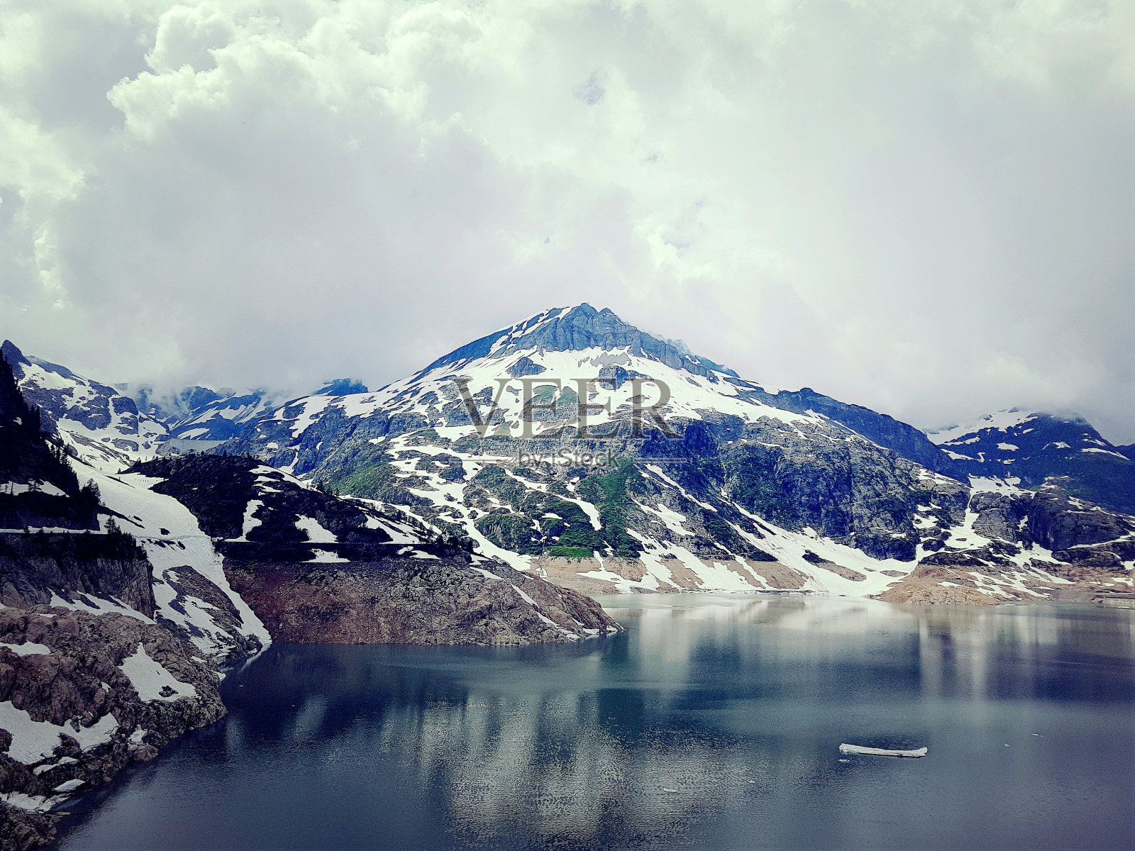 山与湖照片摄影图片