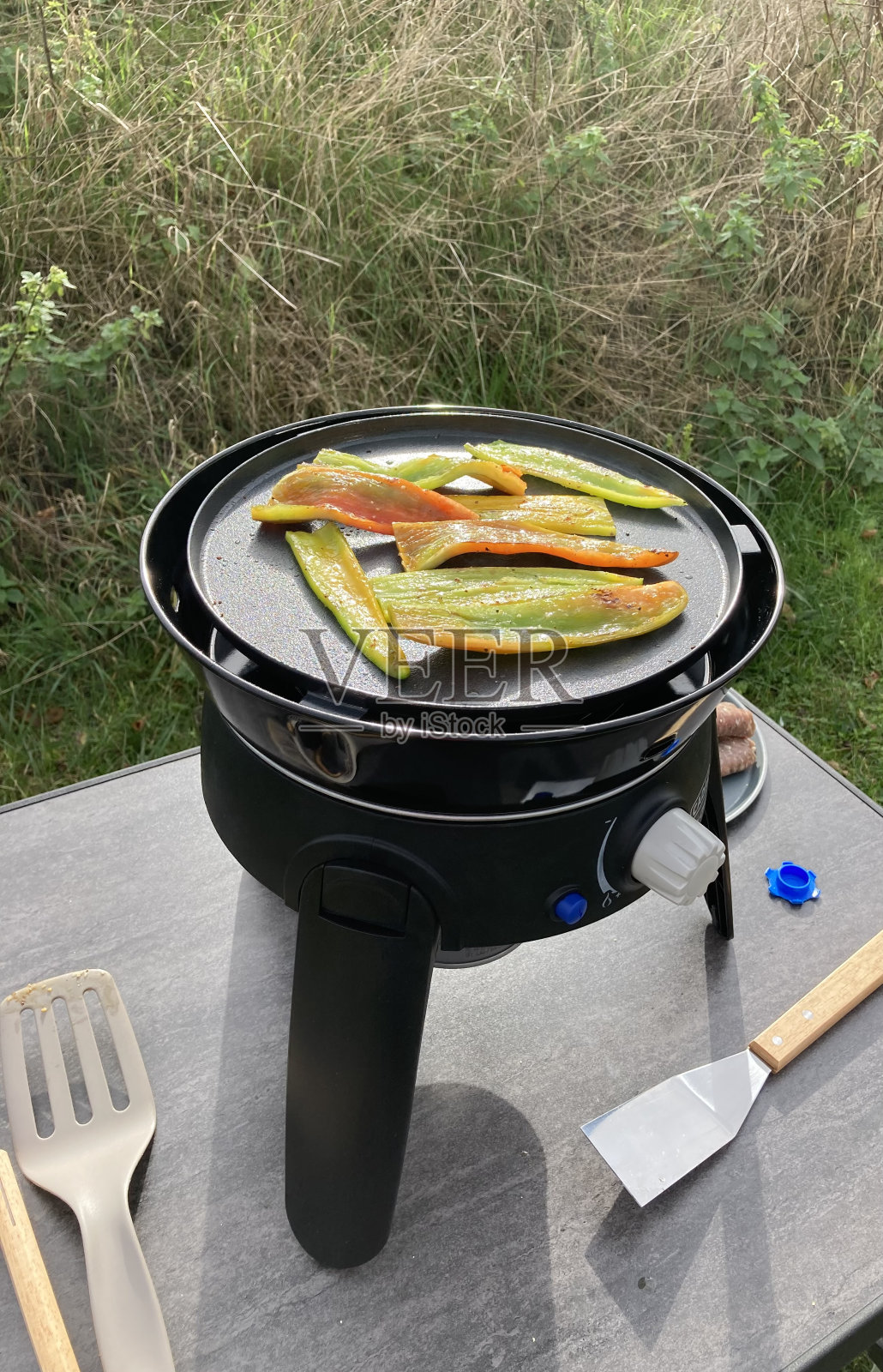 辣椒野营烧烤照片摄影图片