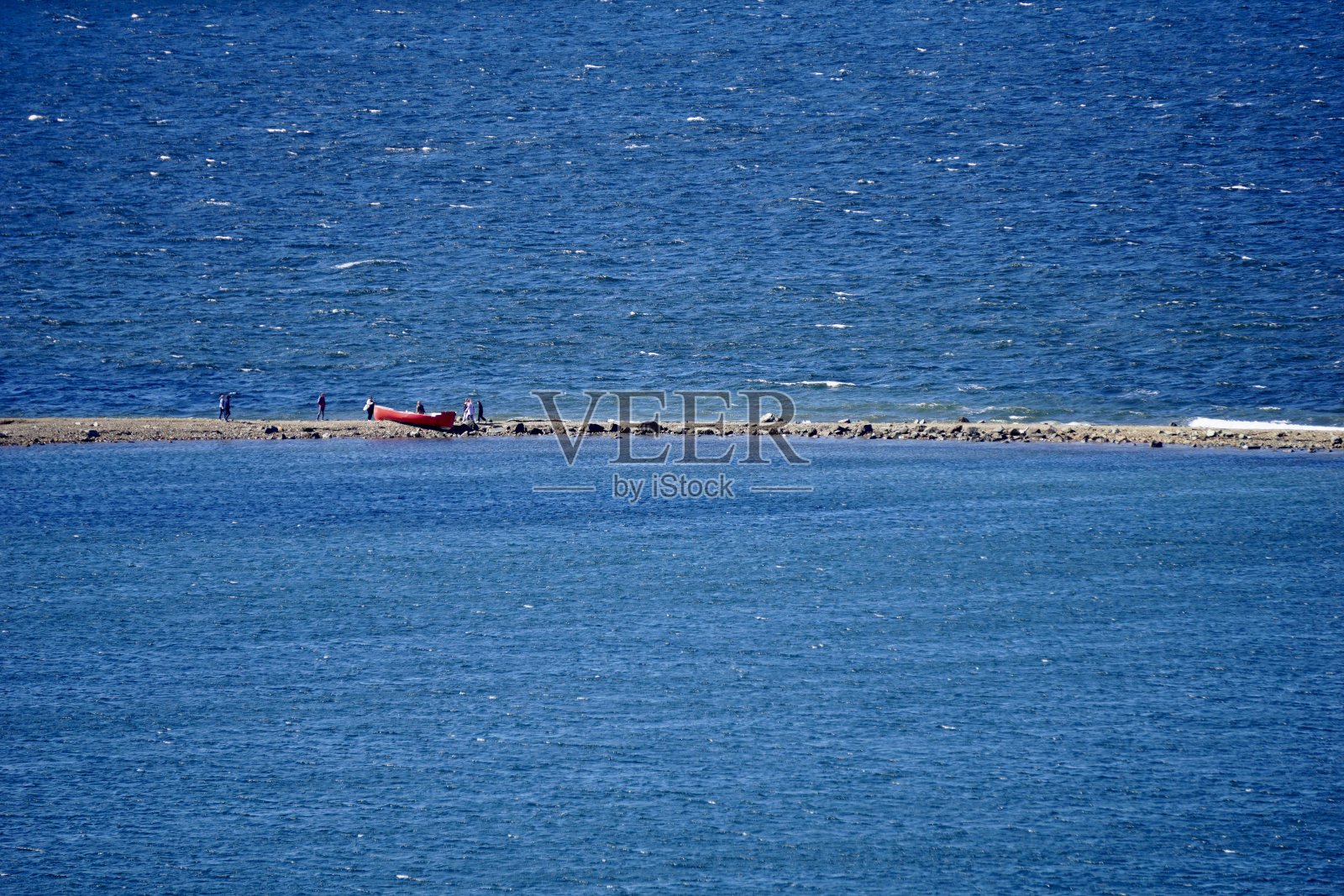 沙嘴或沙嘴是海岸或湖岸外的沉积坝或海滩地貌符拉迪沃斯托克的
