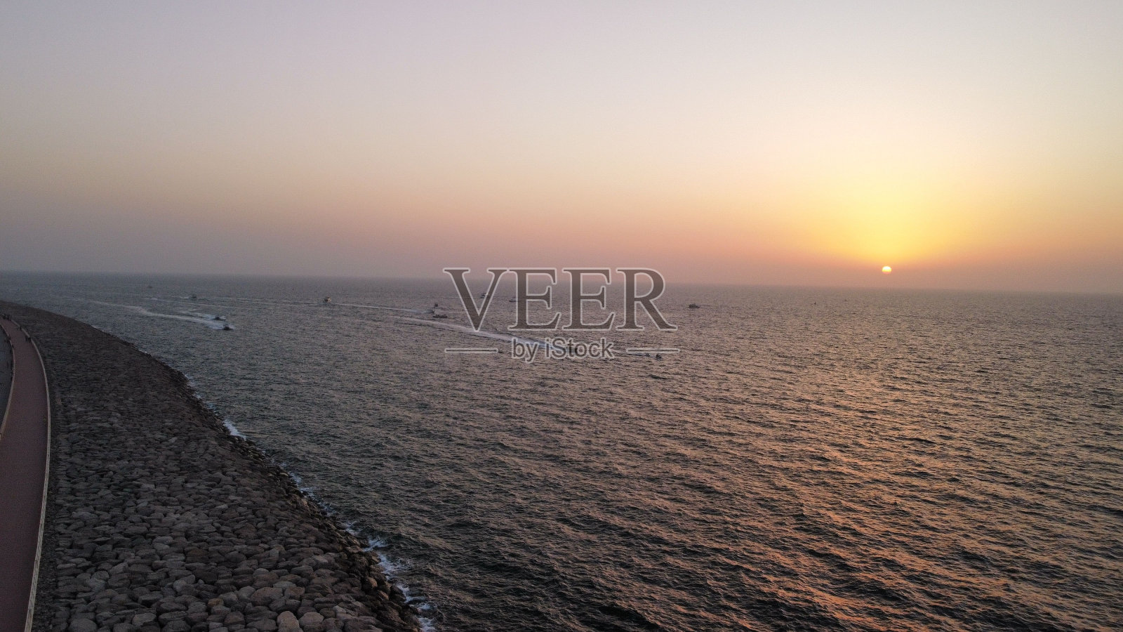 日落时分的美丽海景照片摄影图片