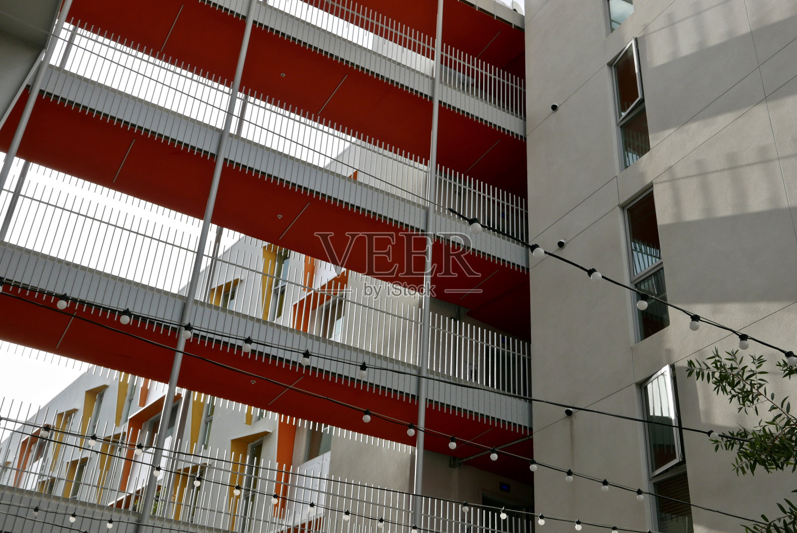 建筑中的线条模式照片摄影图片