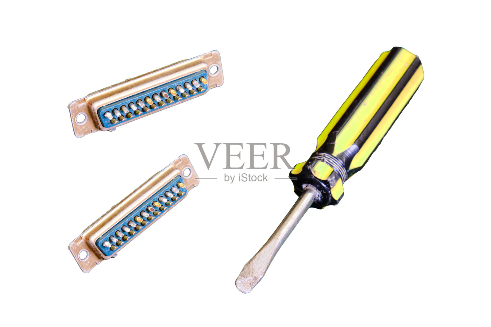 电器维修用螺丝刀，隔离在白色背景上照片摄影图片