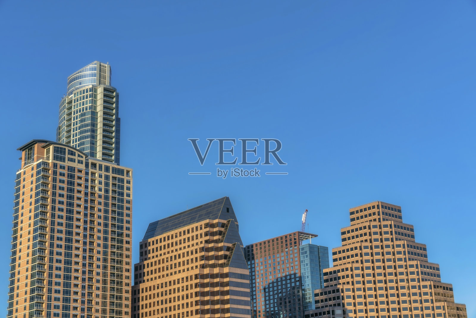 德克萨斯州奥斯汀的公寓和公寓描绘了现代建筑风格照片摄影图片