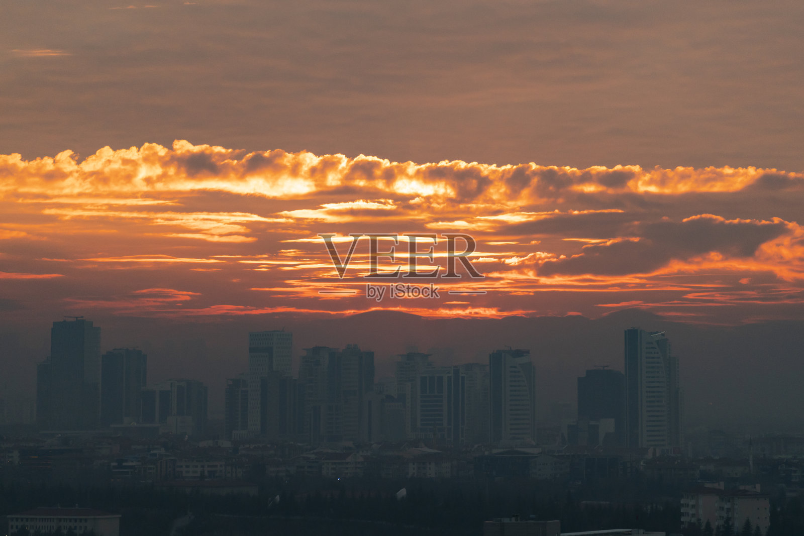 安卡拉市中心日落后的景色照片摄影图片