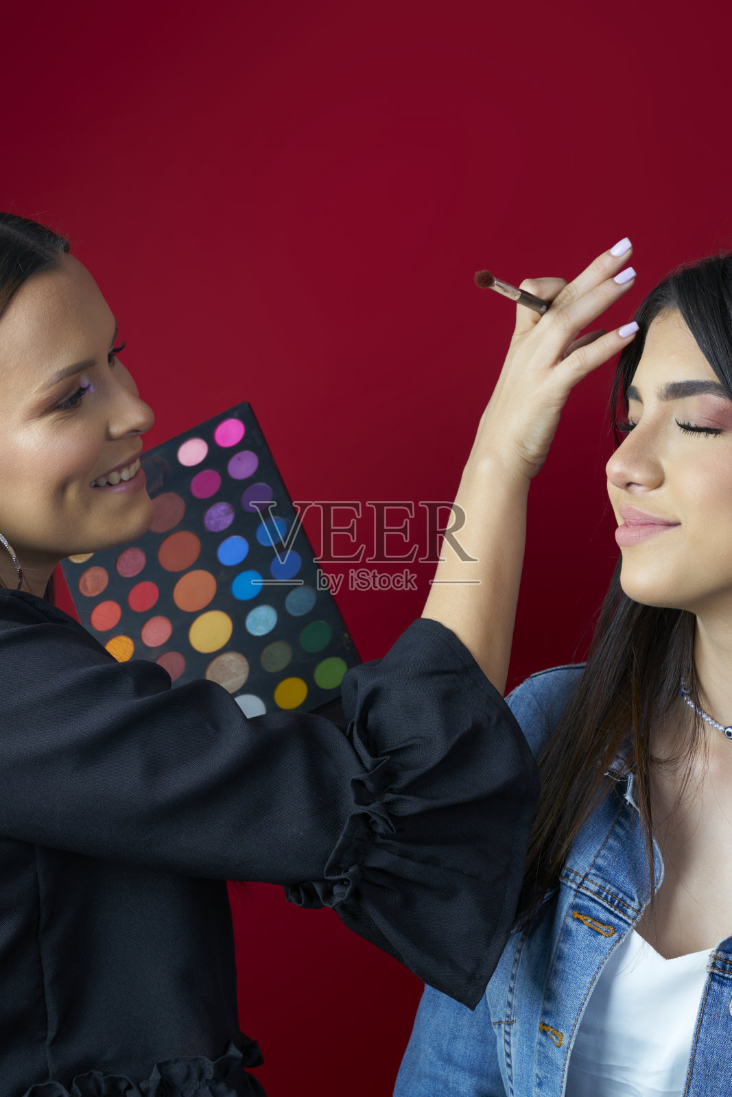 专业的化妆师工作照片摄影图片