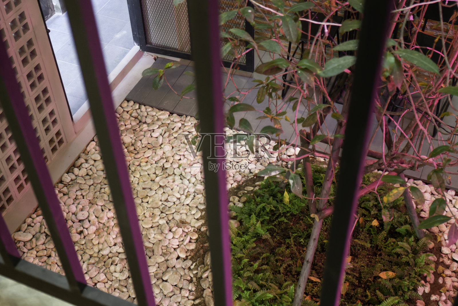 咖啡店或咖啡厅餐厅极简风格的内部照片摄影图片