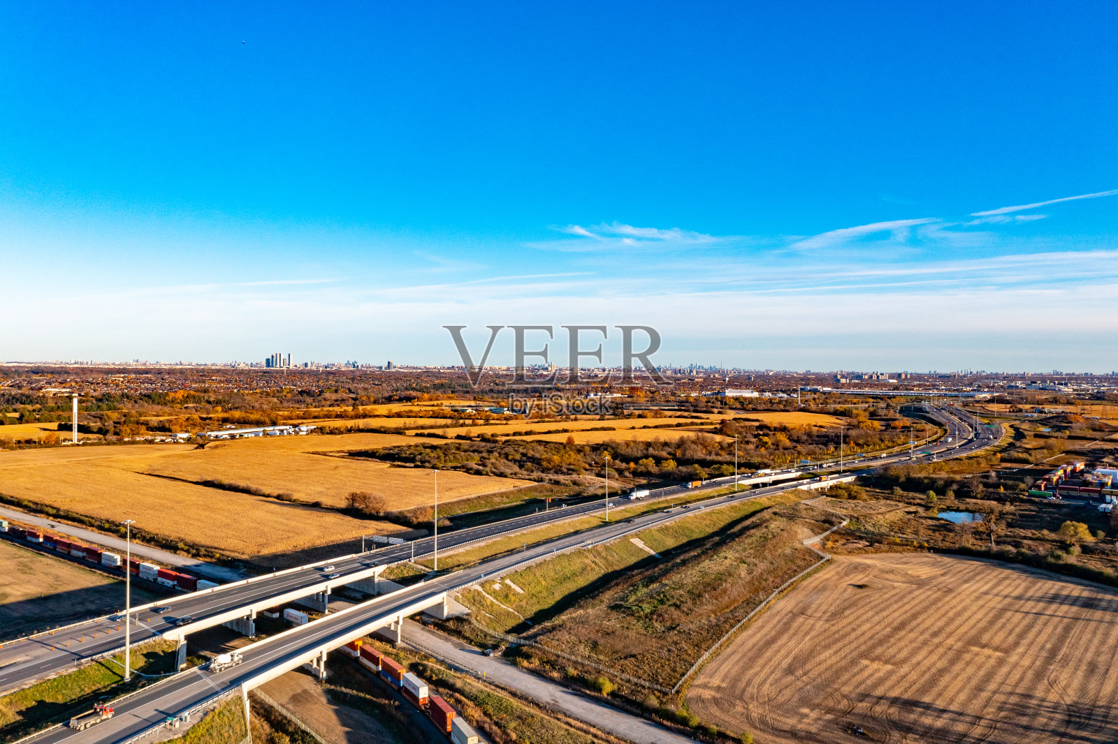 ON-427高速公路和加拿大克莱因堡的麦肯齐少校照片摄影图片