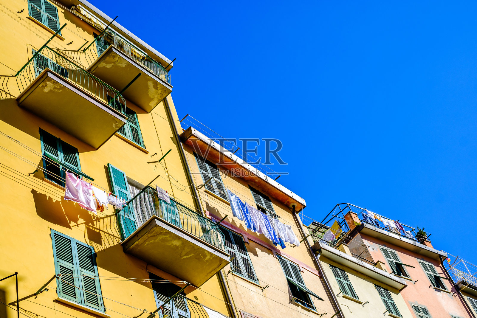 意大利著名的老城里奥马焦雷照片摄影图片