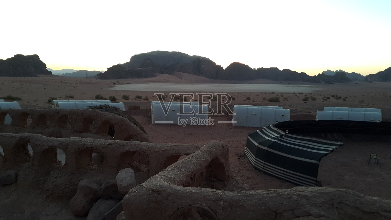 瓦迪拉姆贝都因营地照片摄影图片