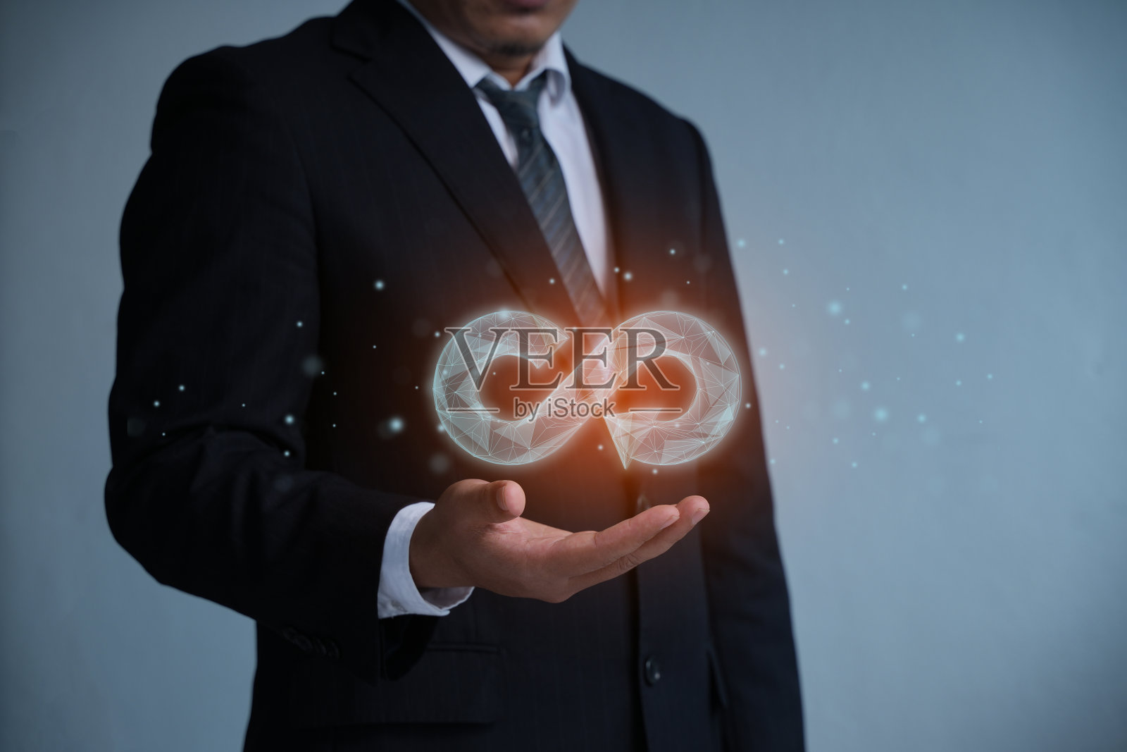 循环经济的概念为未来的业务增长和环境可持续性，减少污染为未来的业务和环境增长。照片摄影图片