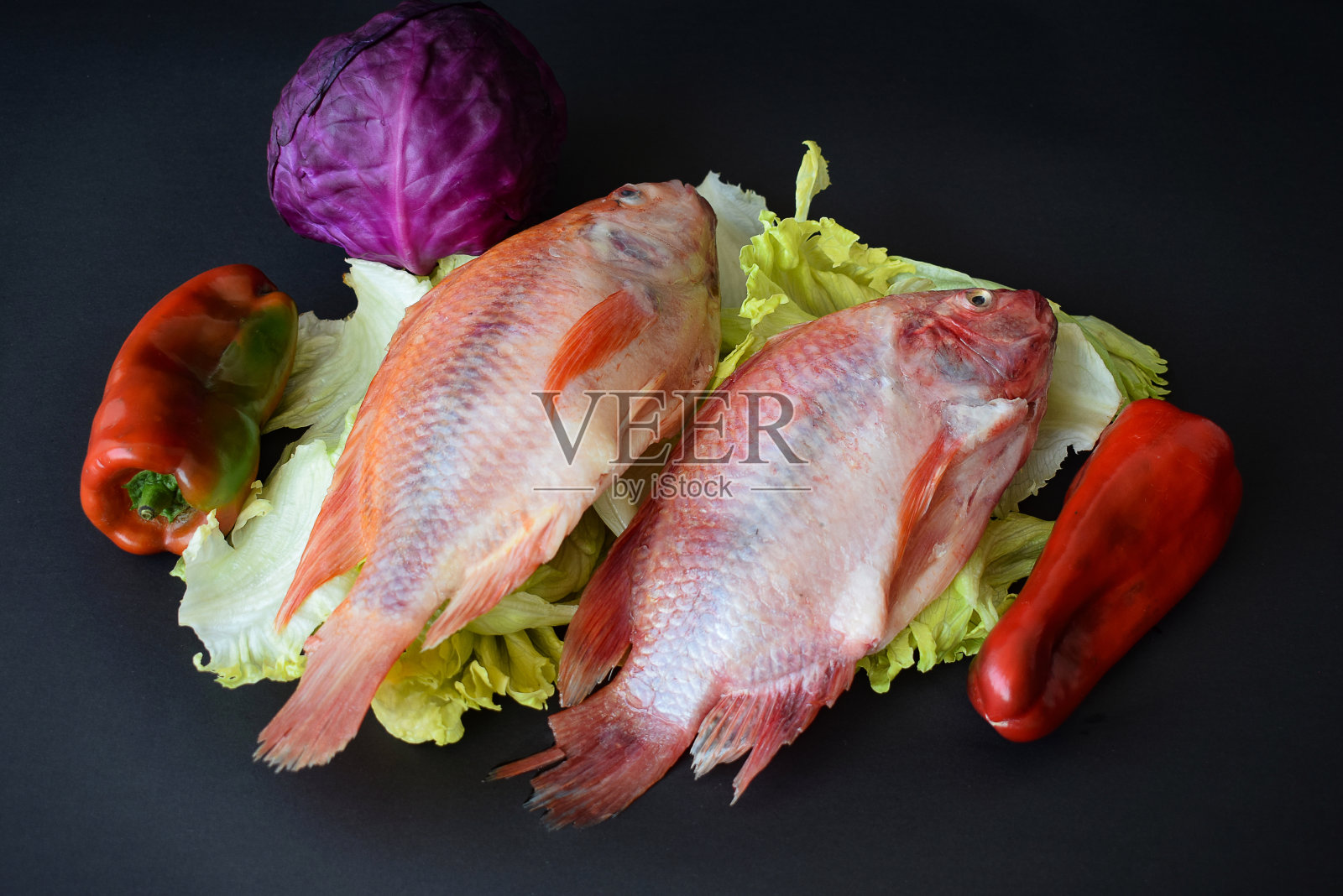 顶部视图的哥伦比亚餐与萨尔曼菲力照片摄影图片