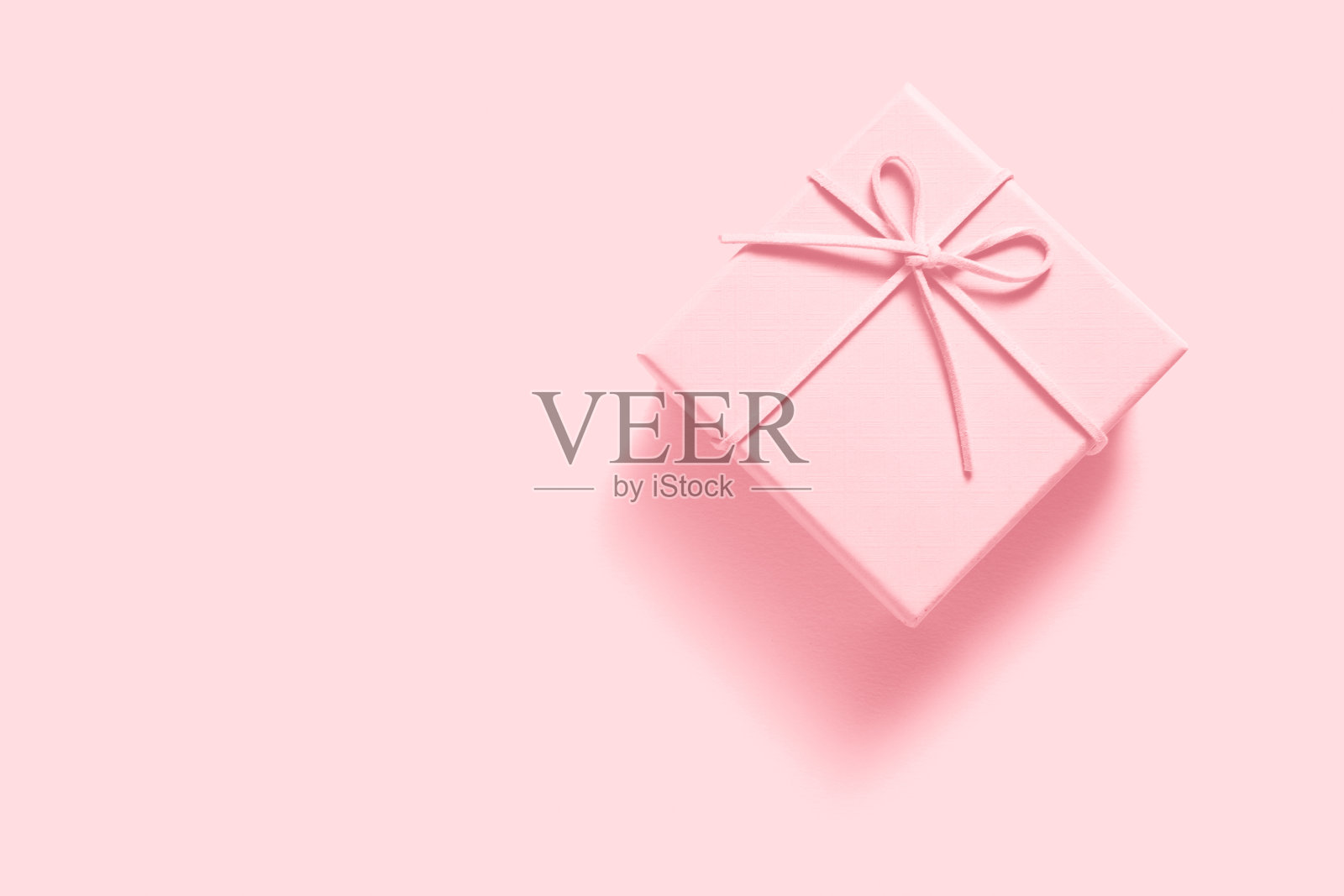 粉红色礼物或礼品盒桌面视图照片摄影图片