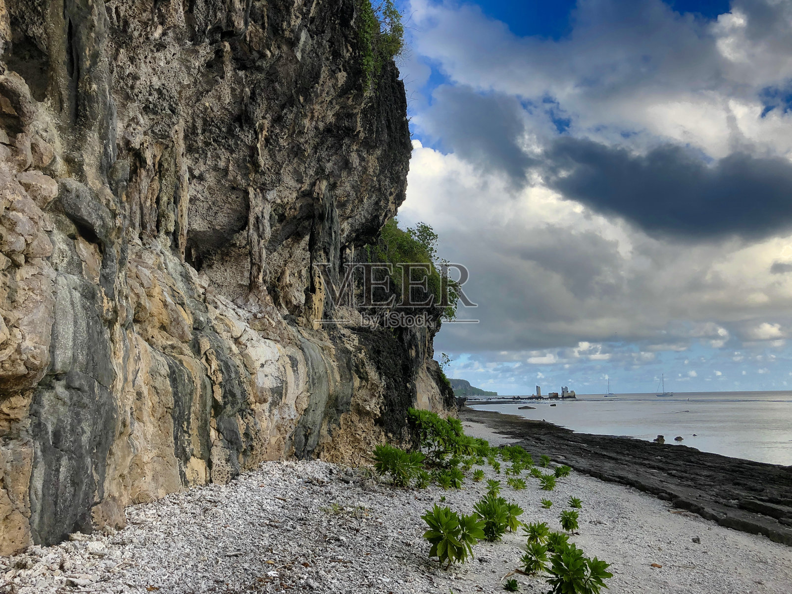 法属波利尼西亚的马卡蒂亚岛，60年代的磷酸盐，现在是度假胜地照片摄影图片