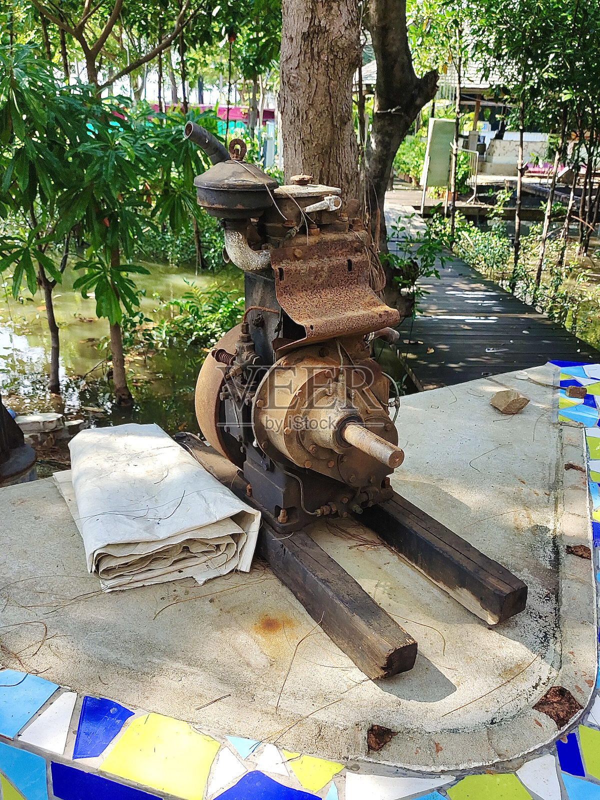 废水处理破碎水水轮机照片摄影图片