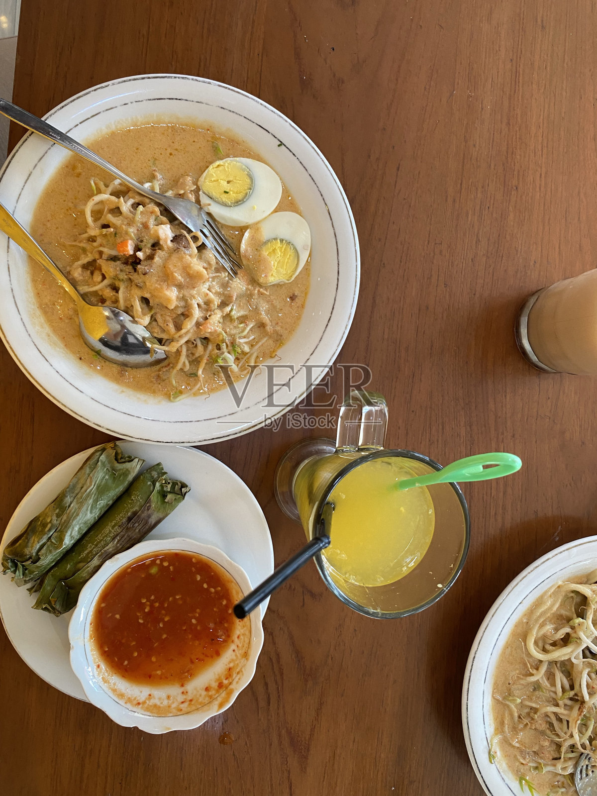 变白的面条照片摄影图片