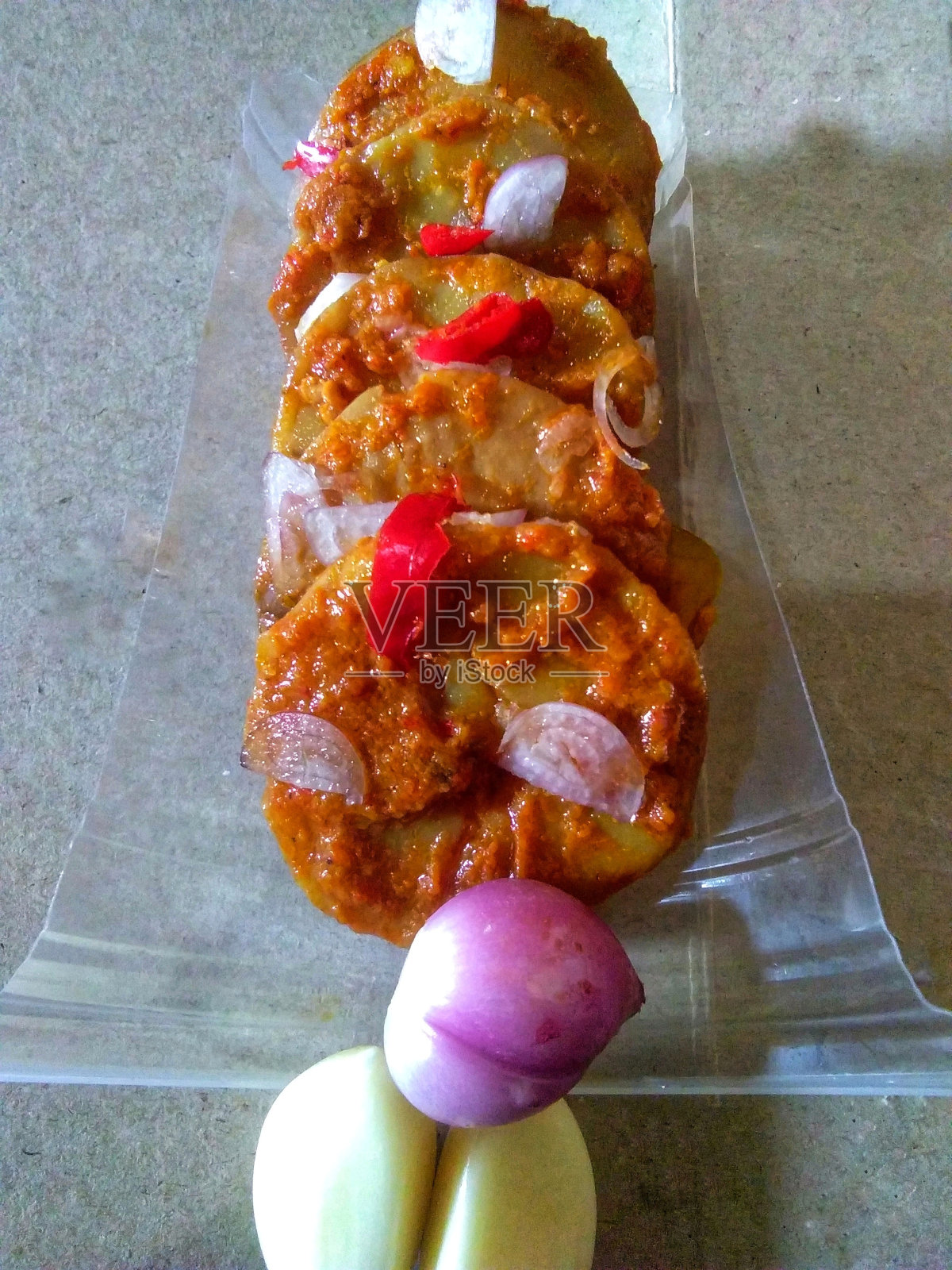 Jengkol炖菜是一种典型的印尼食物或烹饪菜肴照片摄影图片