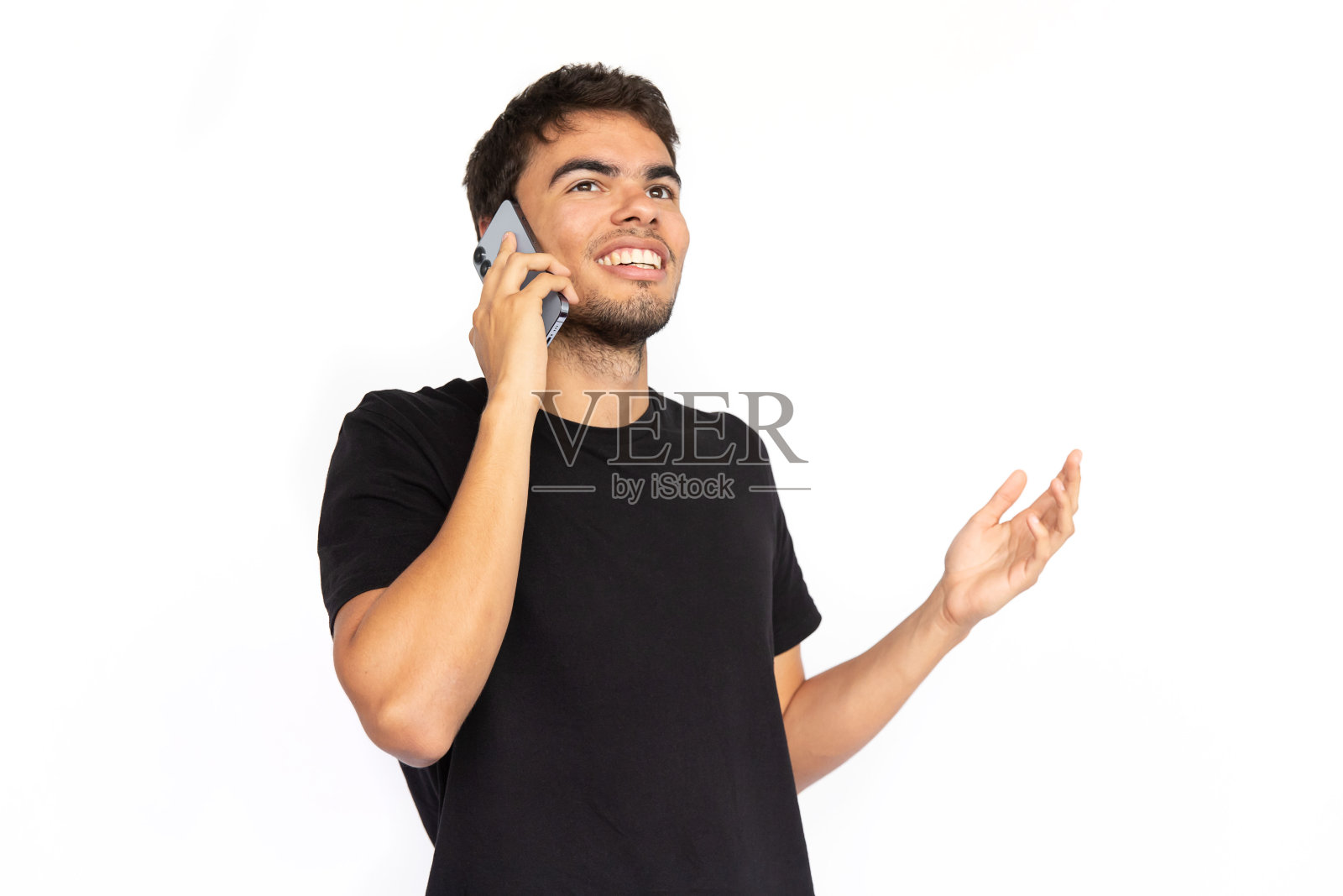 愉快的年轻人在打电话照片摄影图片